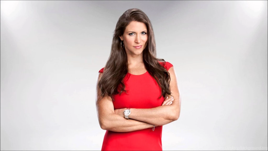 WWE Stephanie Mcmahon Theme Song 2014 "Welcome To The Queendom ...