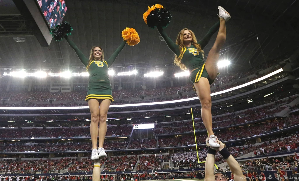 BAYLOR BEARS College Football Cheerleader Wallpapers