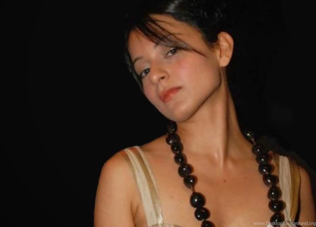 Kangana Ranaut HD Hot Wallpapers Free Download ~ Unique Wallpapers
