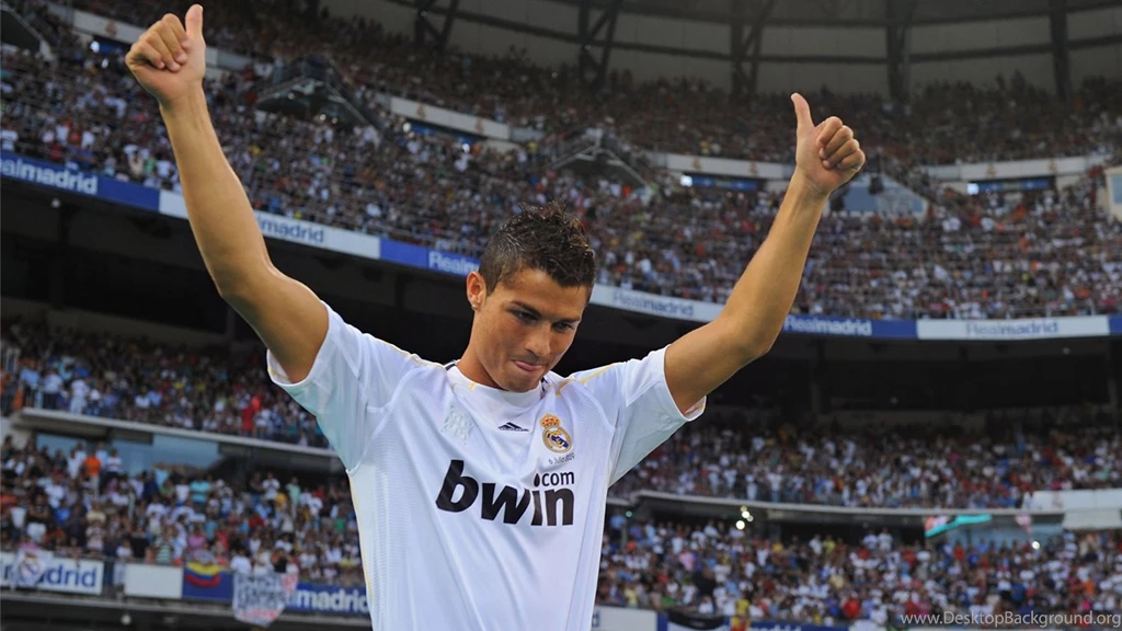 Wallpapers Cristiano Ronaldo On The Field Hd And Top Widescreen ...