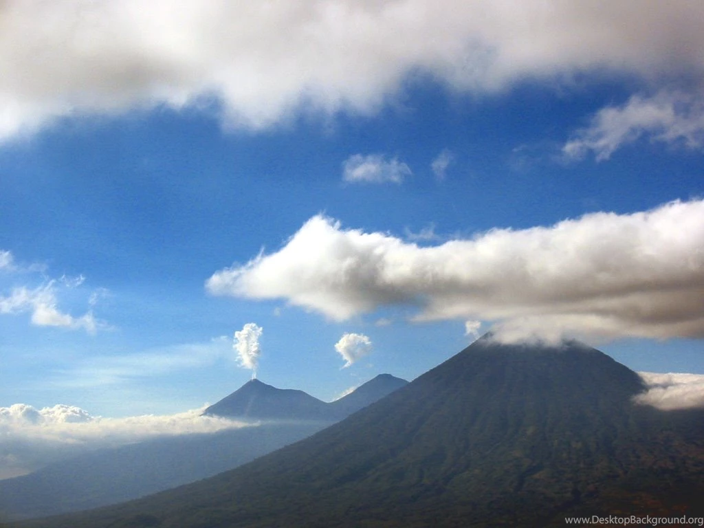 Guatemala Wallpapers: Chicken Bus, Tikal, Lago Atitlan, Panajachel ...