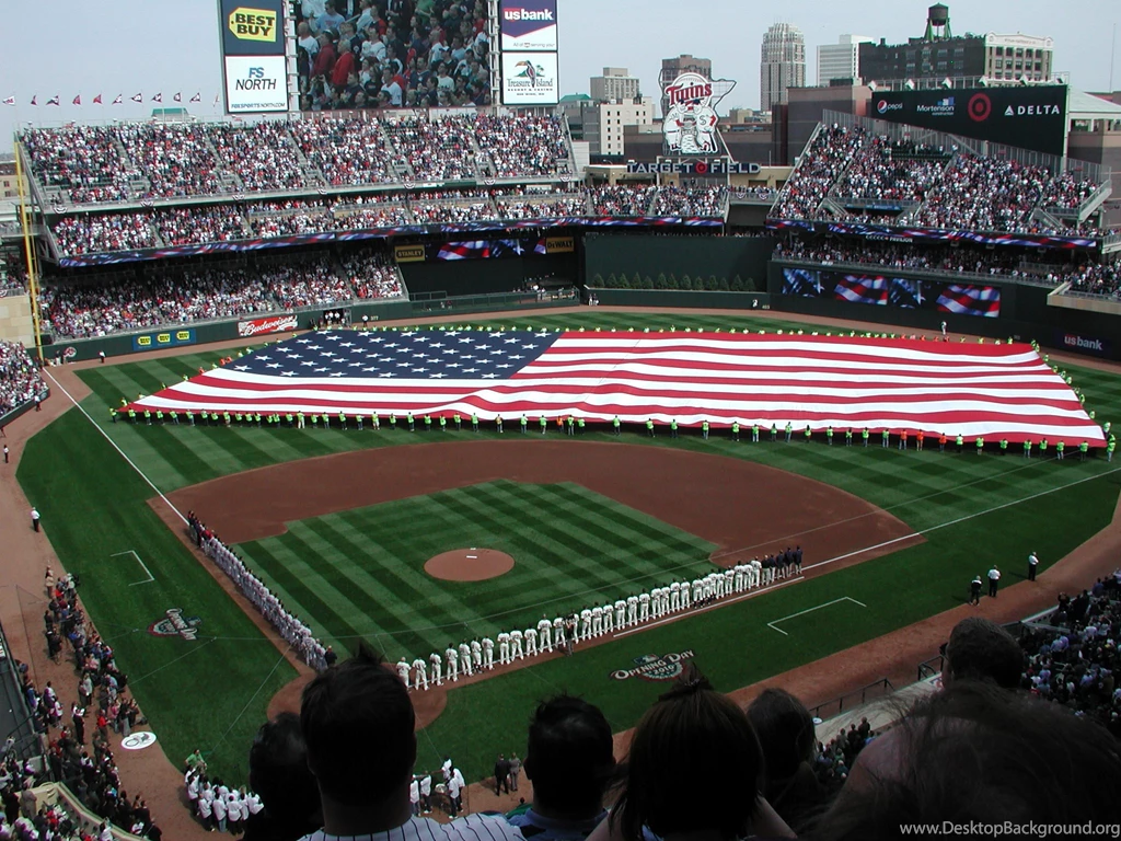 File:Target Field 04.12.2010 038.jpg Wikimedia Commons
