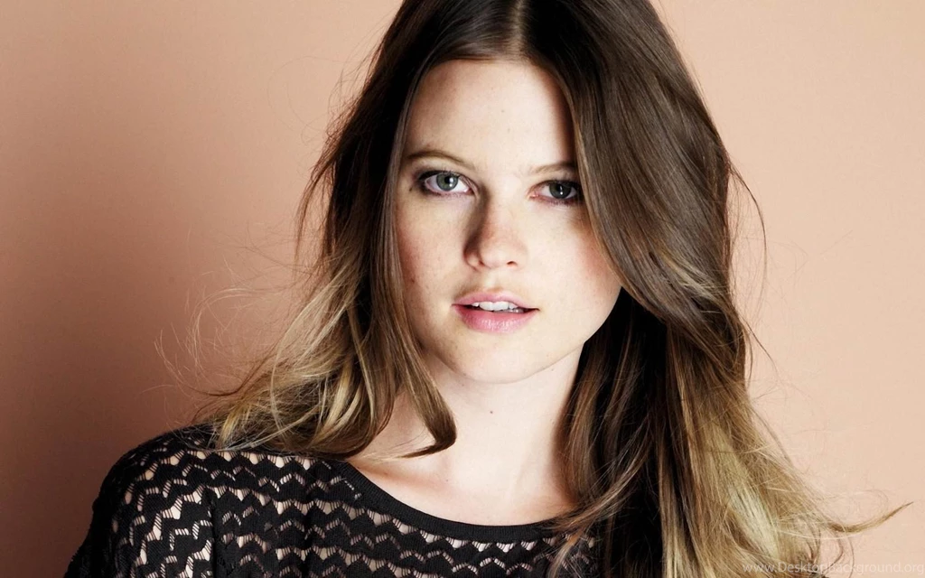 Behati Prinsloo Beautiful HD Wallpapers