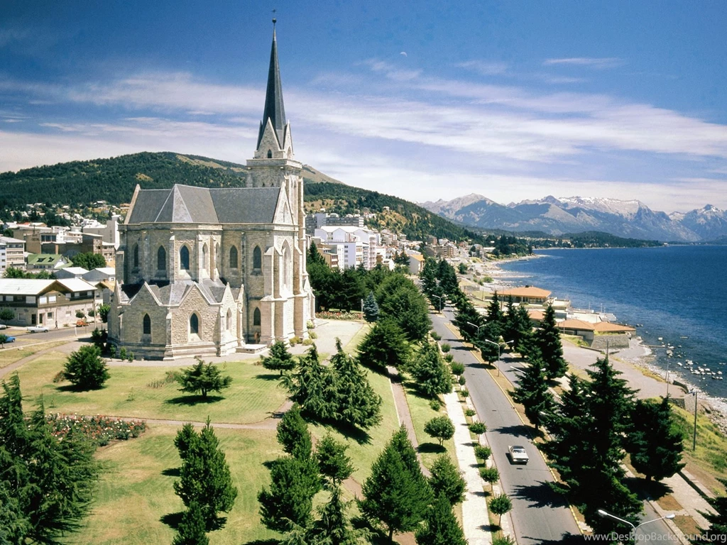 Church Near Sea Scene Wallpapers 1600x1200 451878