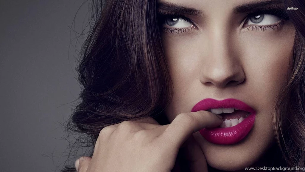 Girls Hd Wallpapers