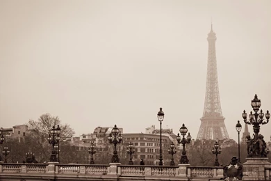 Eiffel Tower Paris France Normal Desktop Image.jpg