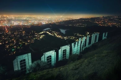 Los angeles and hollywood sign at night wallpapers 800x542.jpg