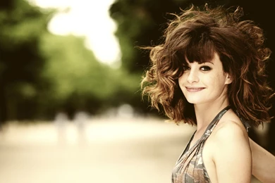 Girl Beautiful Smile Wallpapers