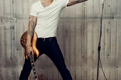 Adam Levine Maroon 5 Night Live Show