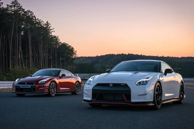 Nissan GT R 2015 Wallpaper.