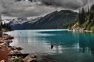 1600x900 Lake Mountain Cloudy Wallpapers