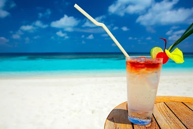 Beach Cocktail HD Wallpaper 2.jpg