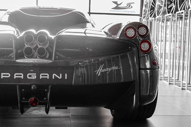 Your Ridiculously Awesome Pagani Huayra Wallpapers Is Here