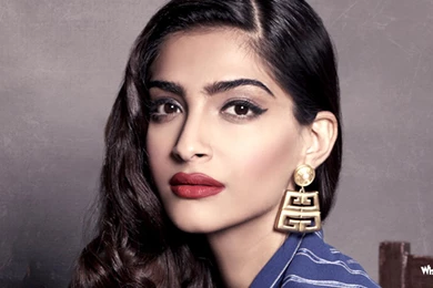Sonam kapoor face closeup hd wallpaper 2
