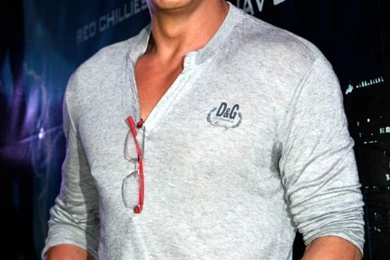 Shah Rukh Khan Launch The Theatrical Promo Of His Film 'Ra.One' At ...