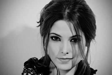 Hot HD Ashley Greene Wallpapers