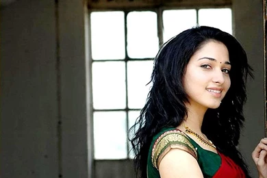 New Hot Wallpapers Of Kollywood Actress Tamannaah Bhatia