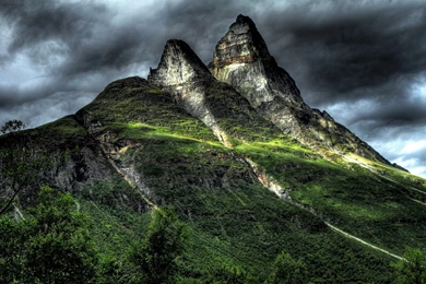 Green Mountains Wallpapers And Images Wallpapers, Pictures, Photos