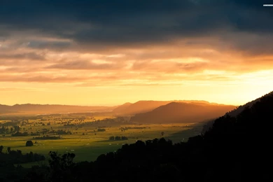 Green Mountain Vallery Wallpapers