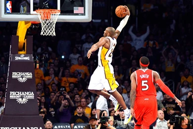 Download Kobe Bryant Dunks Wallpapers For Windows