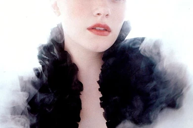 Bryce Dallas Howard iPad 1 & 2 Wallpapers