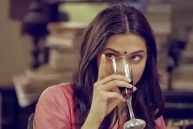 Deepika Padukone New Movie Piku Unseen Hd Wallpapers