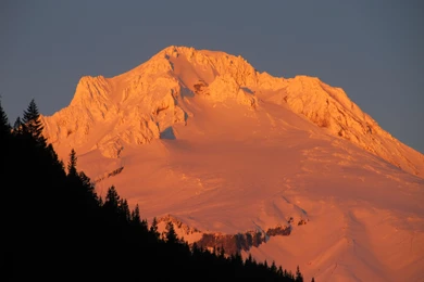 MT HOOD AT SUNSET WALLPAPER (