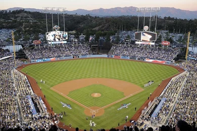 1024x666px Dodger Stadium