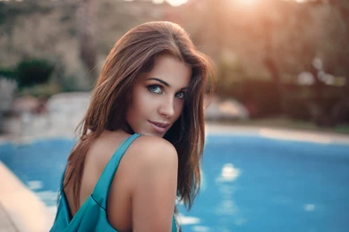 Sweet Girl Look Back, Pool, Sun Wallpaper,Sweet HD Wallpaper,Girl ...