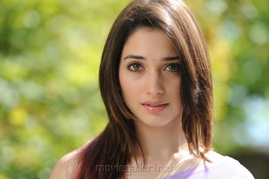 Top Tamanna Gorgeous Photos At Wallpapers