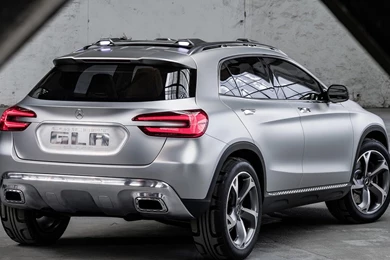 Mercedes Benz GLA Wallpapers 2015, Top Speed