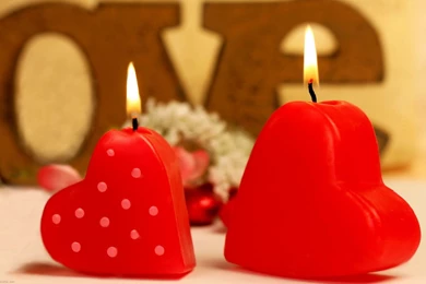 Free Beautiful Candle For Lovers Day.jpg