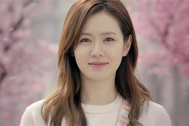 Son Ye Jin Cute Korean Girl Actress Wallpapers High Resolution ...