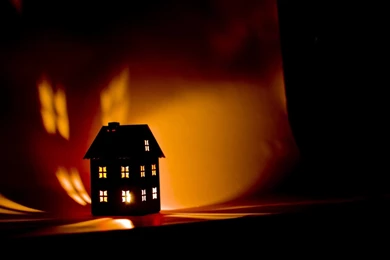 House Candle Light Wallpapers