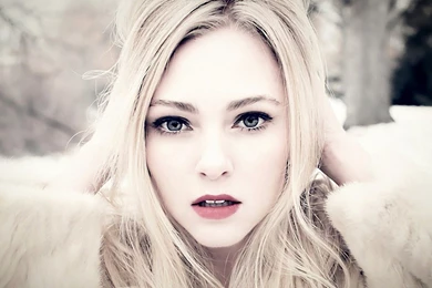 AnnaSophia Robb, White Background, Women, Face, Blonde, Blurred ...