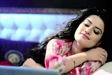 Punjabi Singer Kaur B Wallpapers