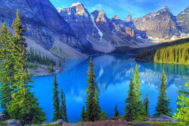MORAINE LAKE WALLPAPER (