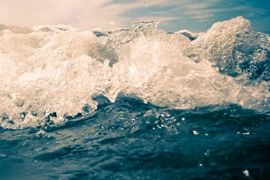 IWallpapers Turbulent Waters Wallpapers