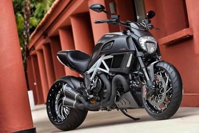 Ducati Diavel Exhaust Wallpaper.