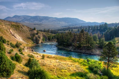 519786_ssha_pejzazh_reka_jellouston_hdr_priroda_2304x1527_www.Gde Fon.com.jpg