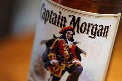 1600x1067px Captain Morgan