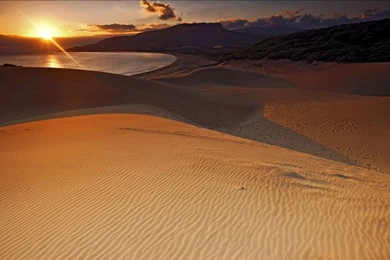 Desolate Desert Scenery Desktop Wallpapers - Landscape Wallpapers ...