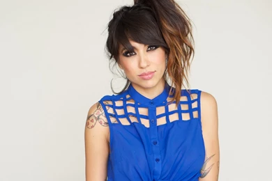 1680x1050 Alie Layus Blue Top Desktop PC And Mac Wallpapers