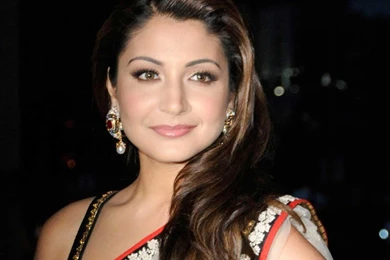 1024x768 Anushka Sharma